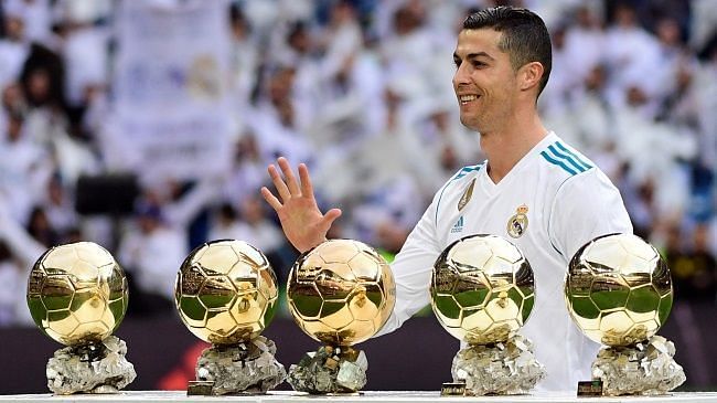 Cristiano Ronaldo 5 Ballon d'Or trophies